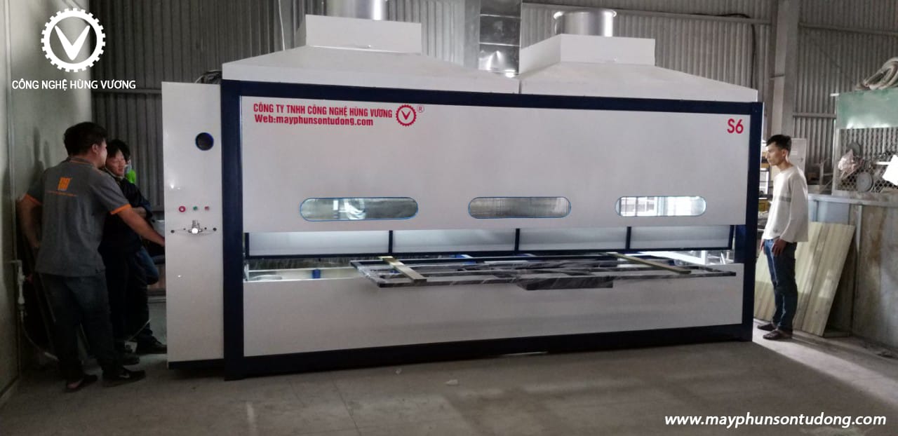 máy phun sơn cấp phôi bàn xoay tự động
