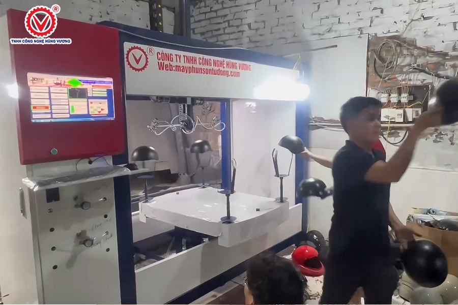 bàn giao máy sơn mũ bảo hiểm A2 tại Bắc Giang